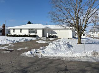 302 N Main St, Frankfort, OH