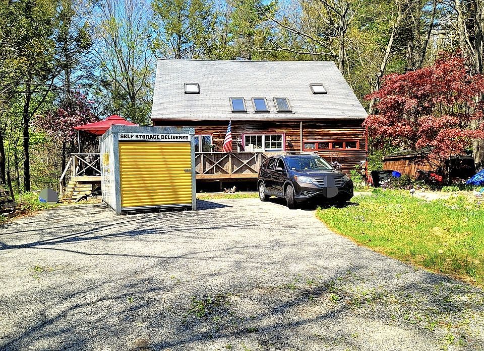 1st image of 85 Fern Ave