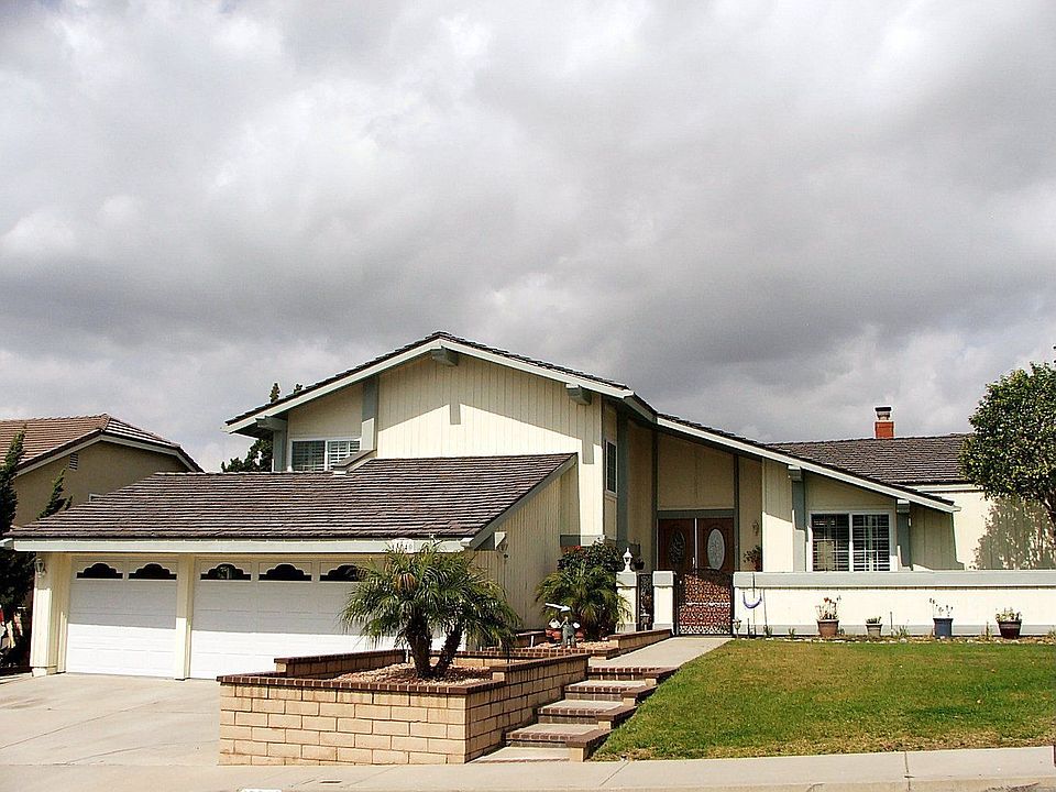 1st image of 13040 El Morado St