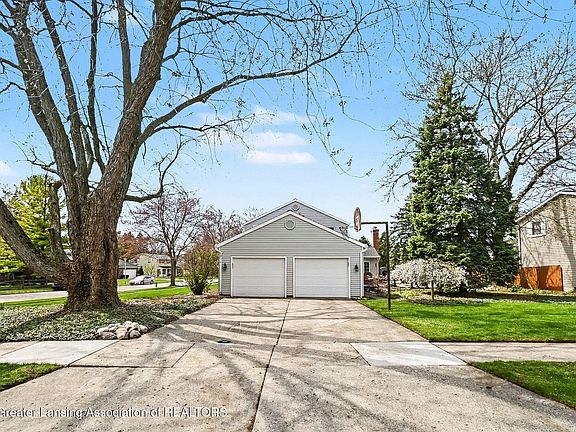 2nd image of 2876 Colony Dr