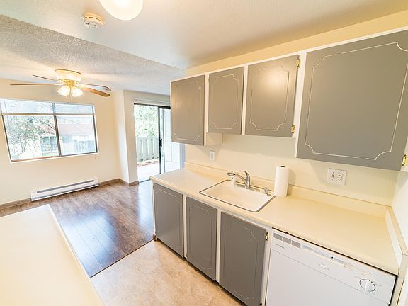 Kitchen & Dining Room