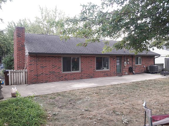 3rd image of 46 Angela Dr