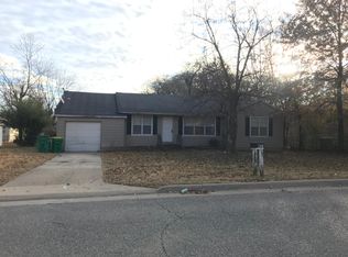 817 N Pleasant St, Springdale, AR 72764