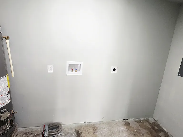 128 Kingston Ave — Photo 4