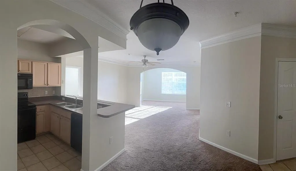 Building Photo - 12861 Madison Pointe Cir #207