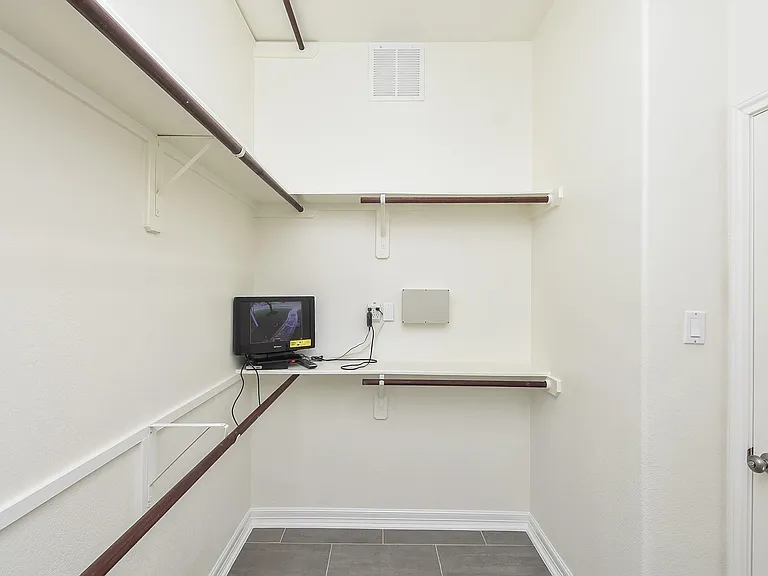 21010 Kelliwood Park Ln — Photo 19