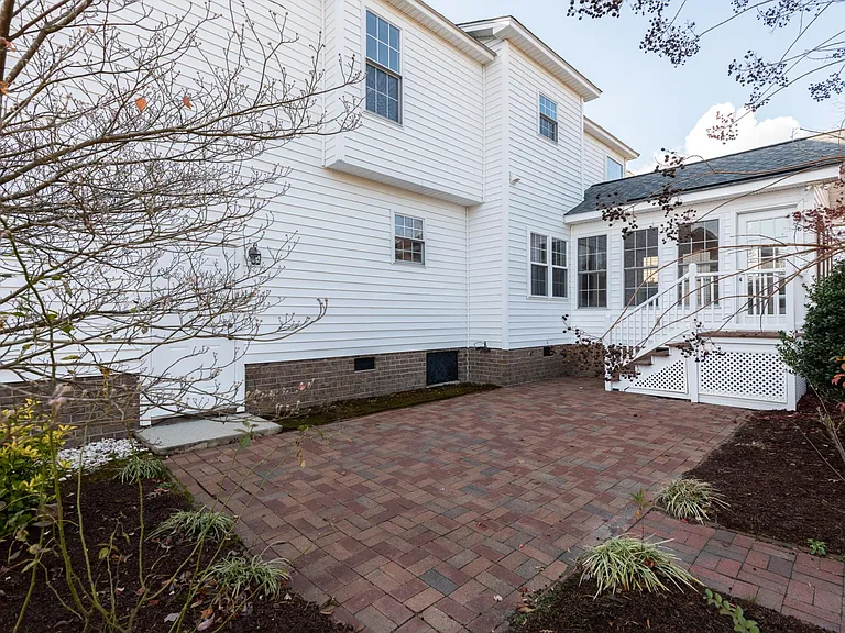 201 Pin Oak Ct — Photo 12