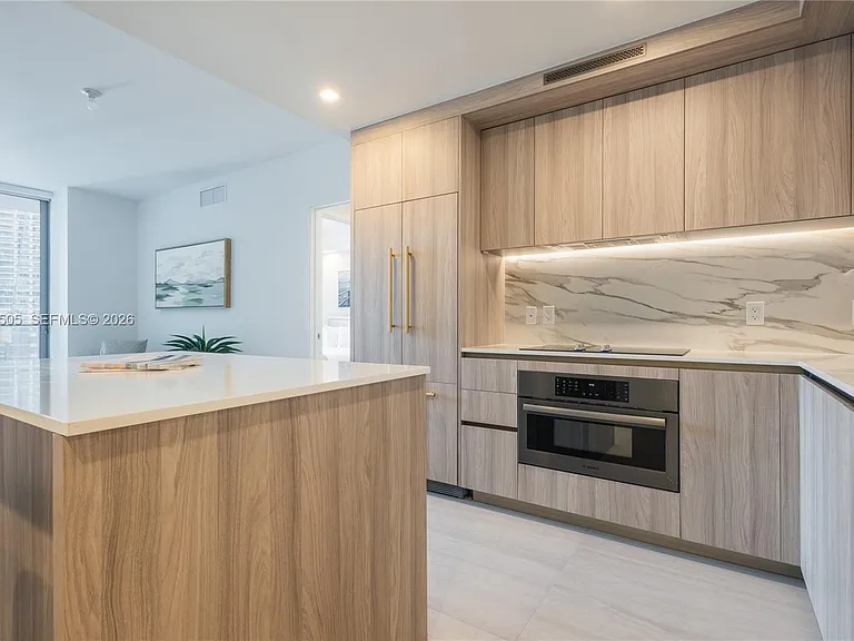 77 SE 5th St #2602 — Photo 13