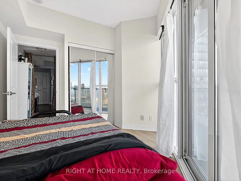 50 Absolute Ave #3806 — Photo 15
