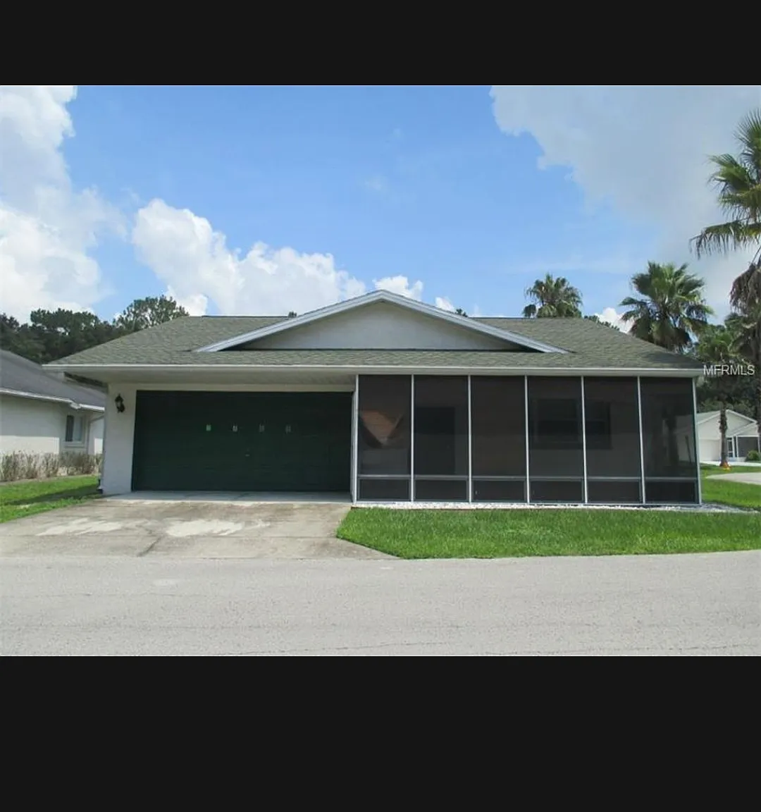 3 bed, 1420 sqft, $1,950 — Photo 1