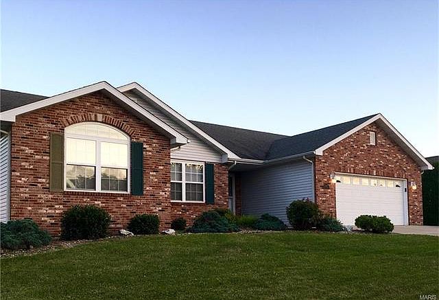 1st image of 2040 Pinehurst Way