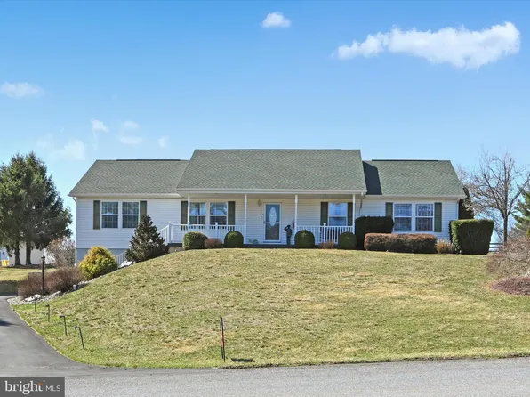 12 Sajer Rd, Pottsville, PA 17901