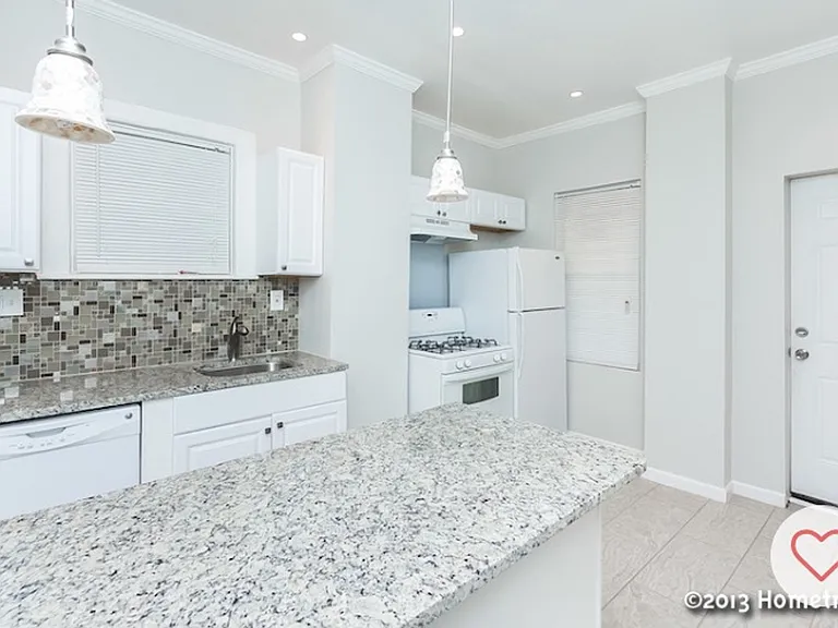 2232 W Baltimore St — Photo 8