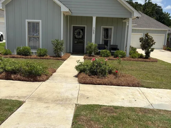 705 Heartwood Ln, Brandon, MS 39042
