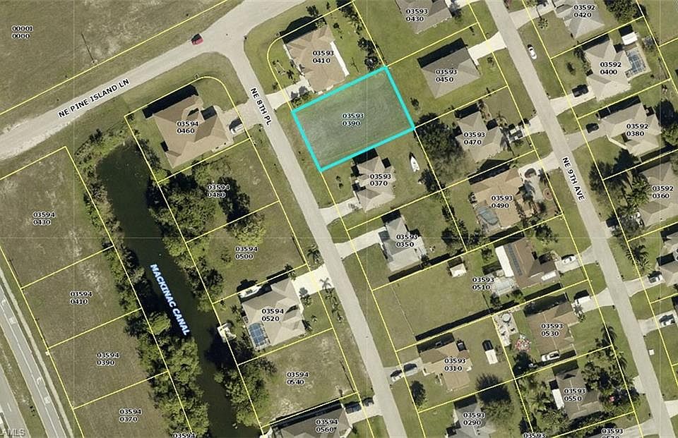 1st image of 223 NE 8th Pl