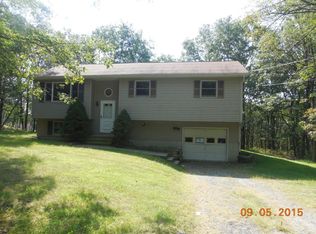 1349 Grand Mesa Dr, Effort, PA 18330