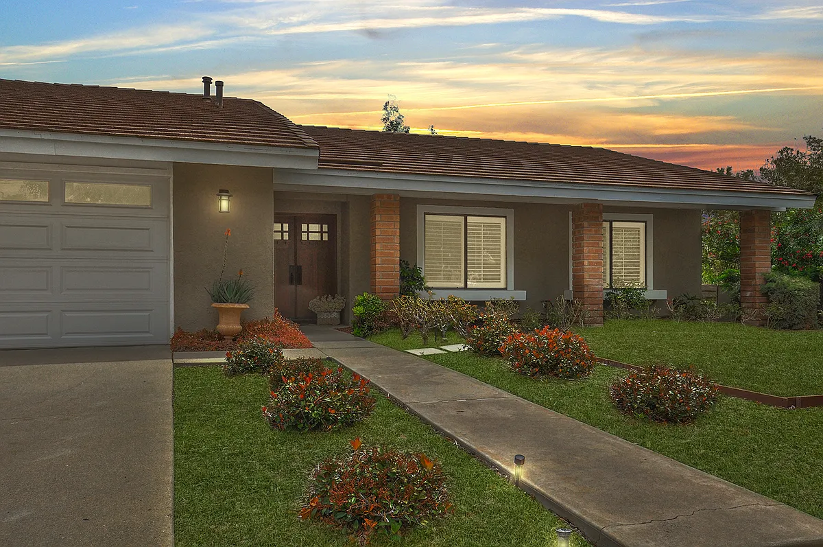 Building Photo - 5102 Briarglen Ave