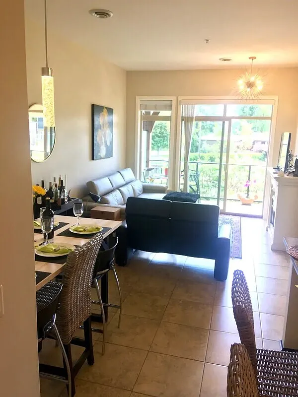 2 bed, 1.0 bath, $1,800 — Photo 3