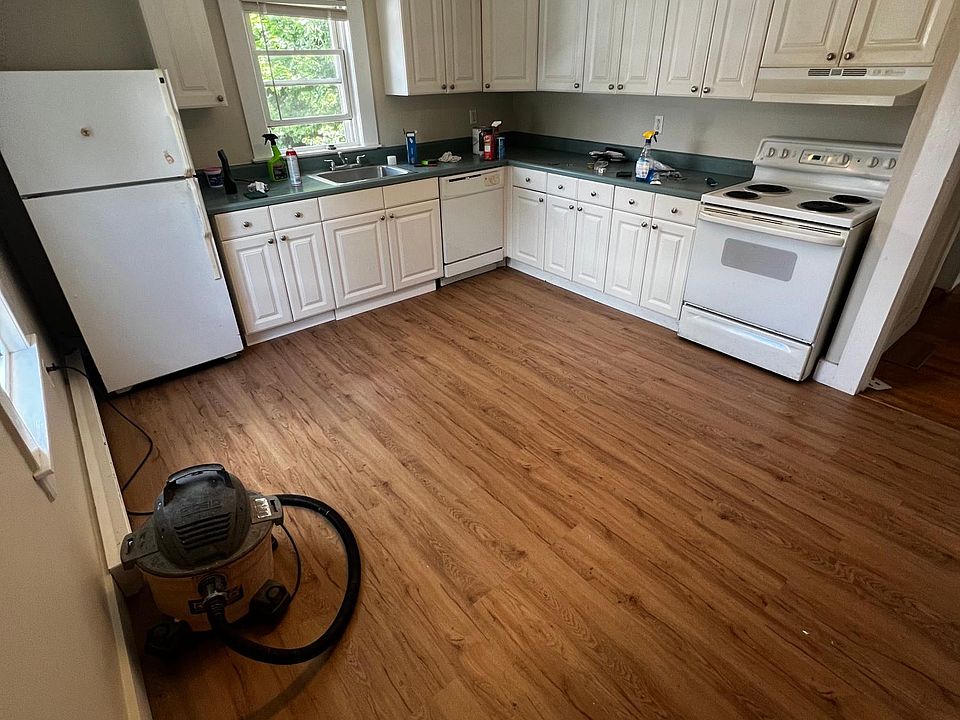 2nd image of 108 Washington St #2