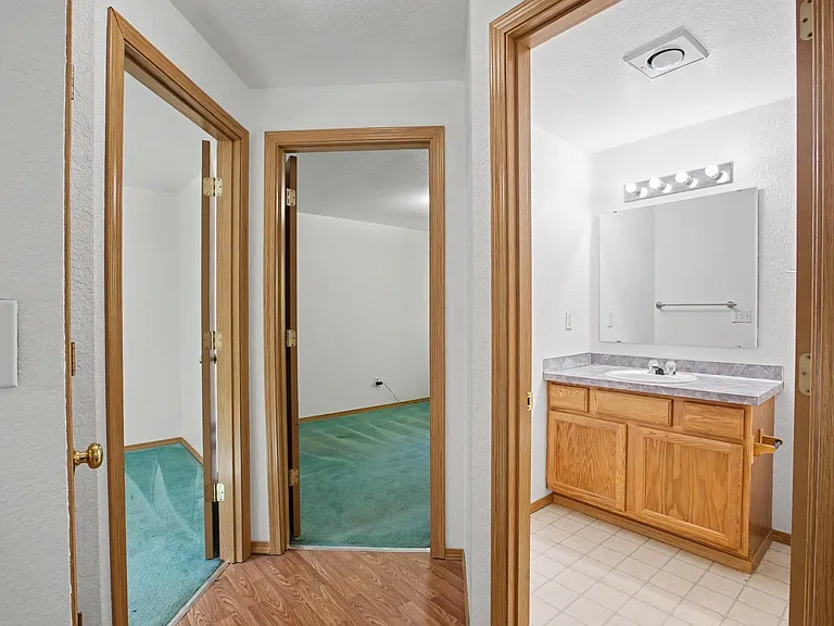 22530 Bluewater Dr SE — Photo 19
