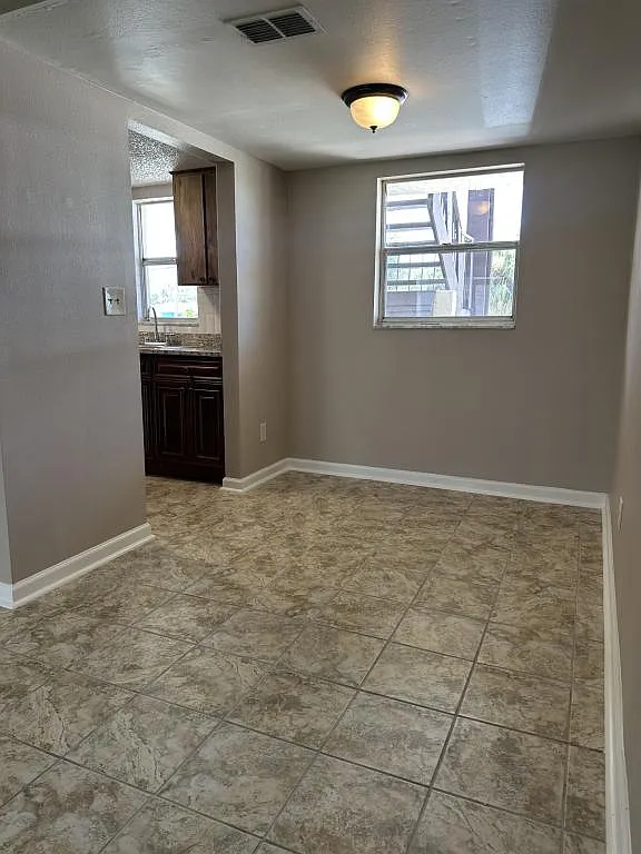 5521 Bay Blvd, apt 104 — Photo 4