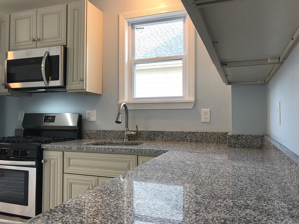 1st image of 93 Moulton St APT 2