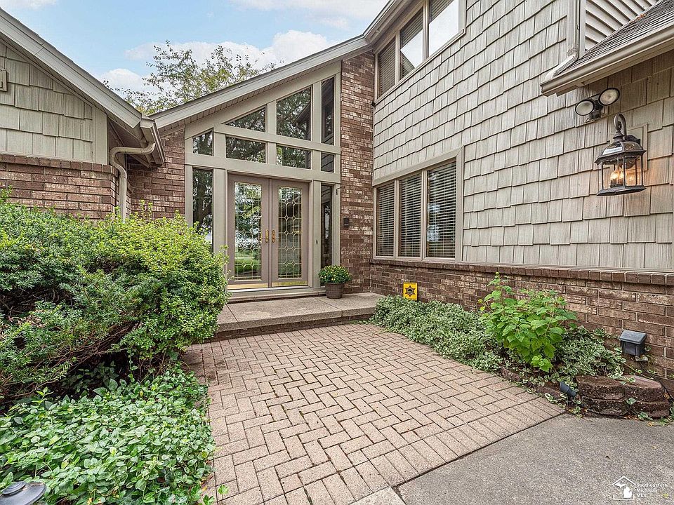 2112 Strasburg Rd, Monroe, MI 48161 MLS 50121528 Zillow