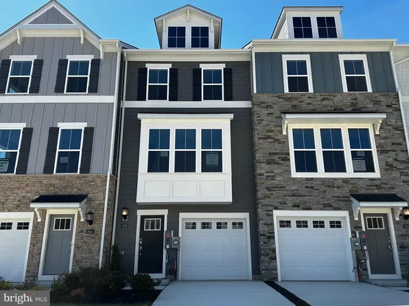 5639 Ludlow Pl, White Plains, MD 20695