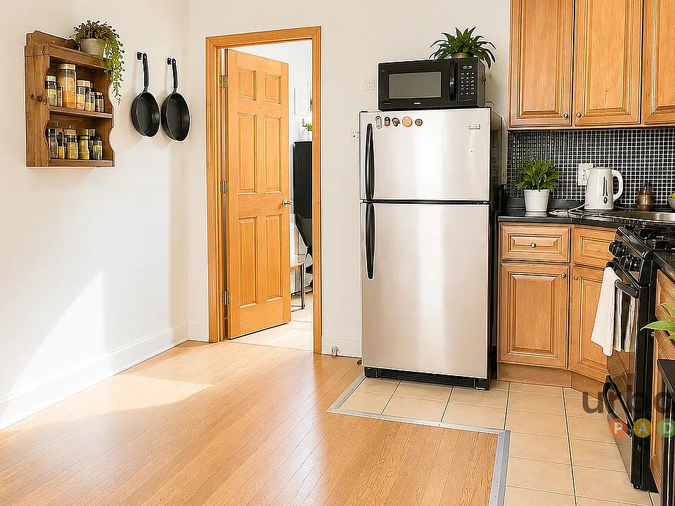 1st image of 75A Maujer St #2