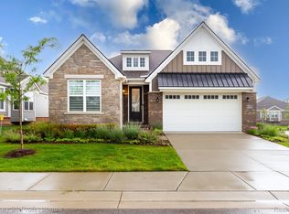 2544 Rosemond Ln, Rochester Hills, MI 48309