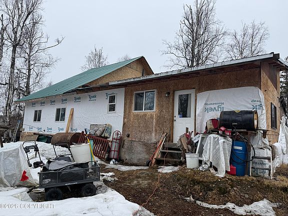 4th image of 2050 S Leora Dr