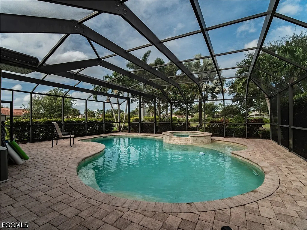 3 bed, 2.0 bath, 1662 sqft, $7,500 — Photo 2
