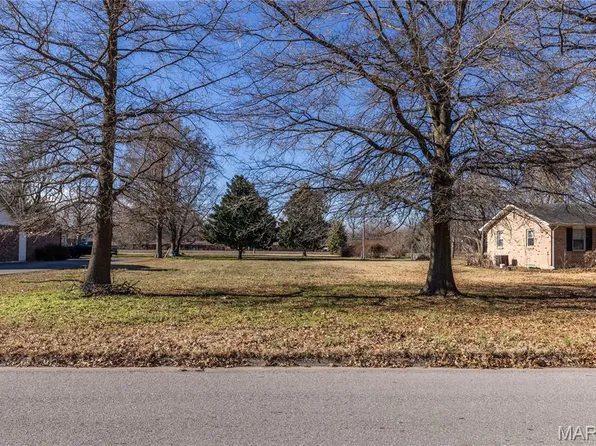 1009 Davis Blvd, Sikeston, MO 63801