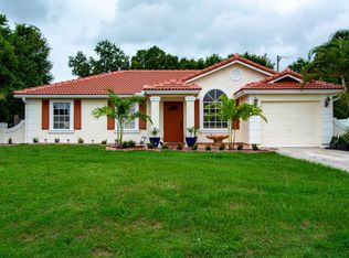 1018 SW Del Rio Blvd, Port Saint Lucie, FL 34953