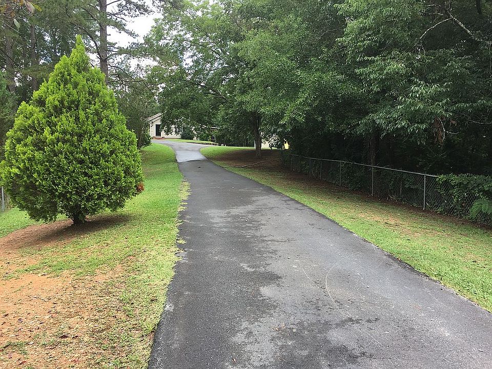 2nd image of 881 Atlanta Hwy
