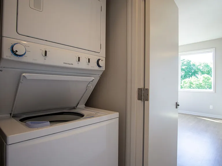 2250 NE Glisan St #410 — Photo 9