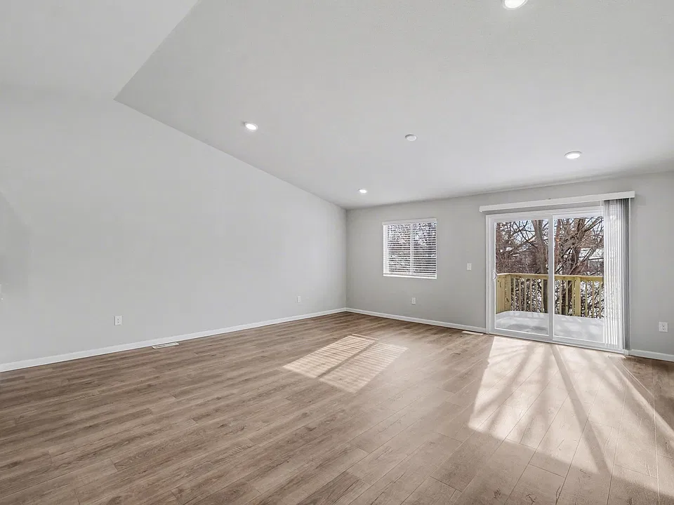 121 Mackenzie St #TRA06A