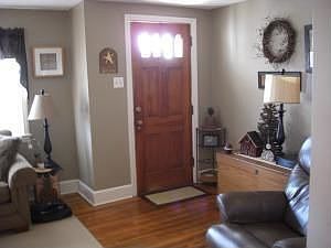 2nd image of 471 South St