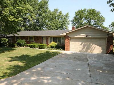 1160 Driftwood Ave, Columbus, IN, 47203