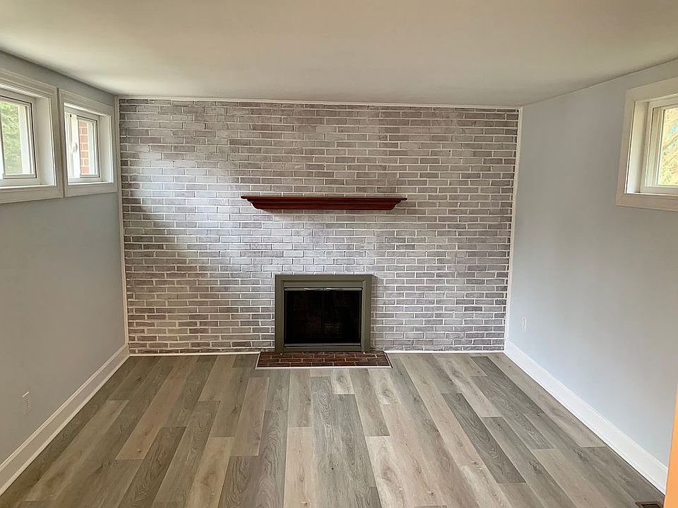 Den/Living Area