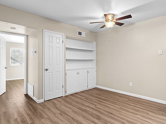 4th image of 120 Menlo Way APT 12