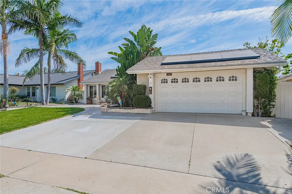 4 bed, 3.5 bath, 2832 sqft, $6,500 — Photo 3