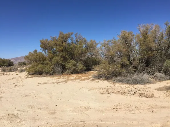 11482 Locust Ave, Lucerne Valley, CA 92356