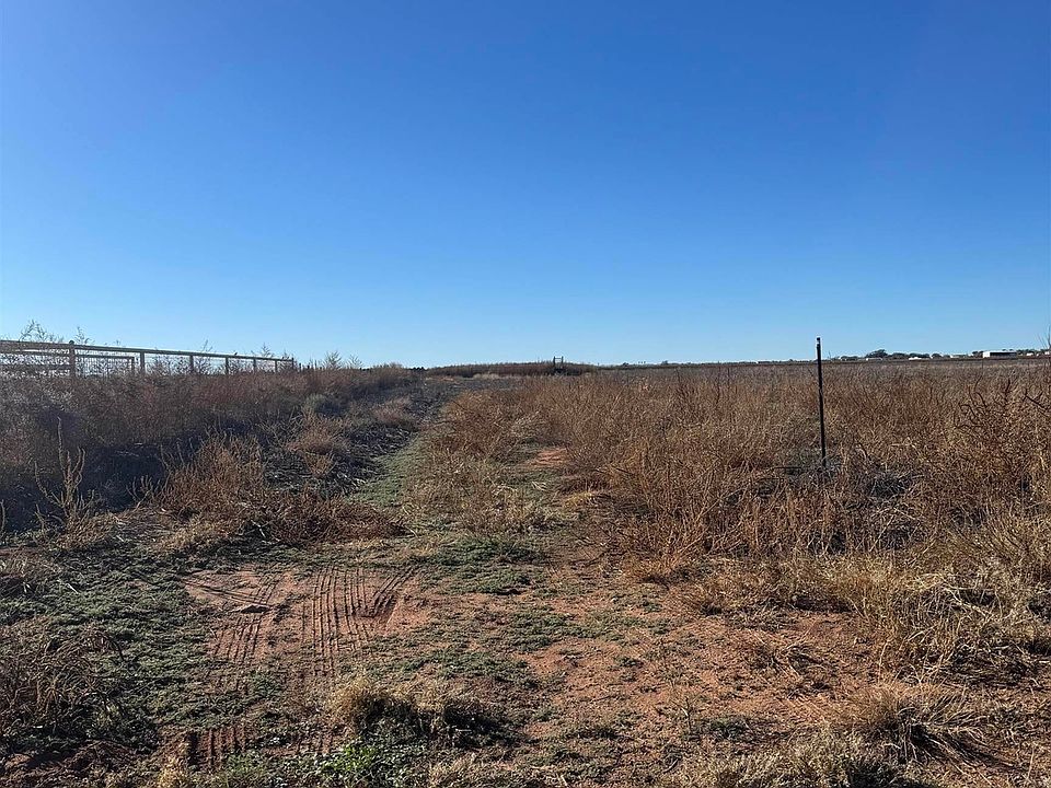 2nd image of 3600 Bandolier Rd