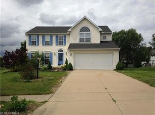 454 Rockglen Dr, Wadsworth, OH 44281
