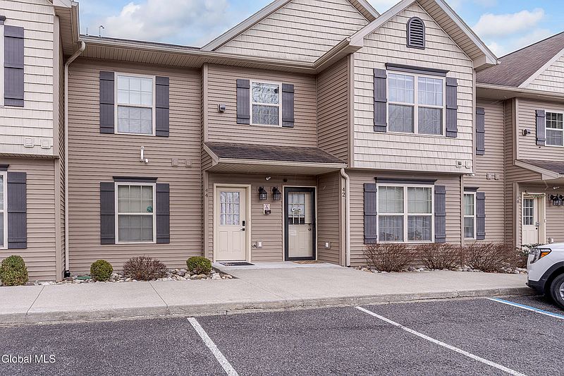 2nd image of 44 Kendall Drive