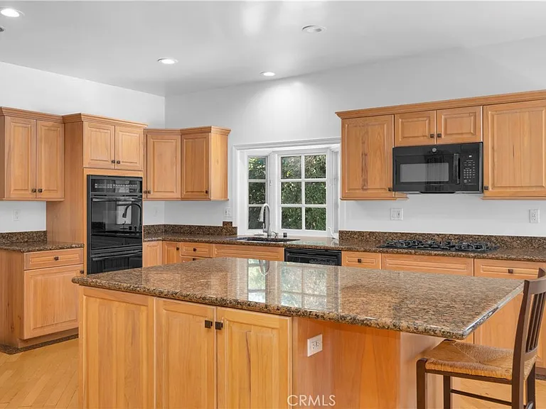 4031 N Virginia Rd — Photo 7