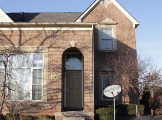 45435 N Stonewood Rd, Canton, MI 48187