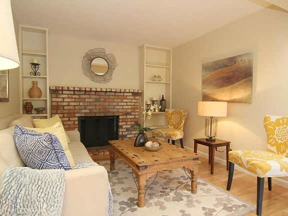 3rd image of 1340 Charmwood Sq
