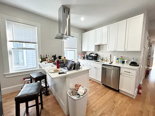 74 Marine Rd #3 Photo 1